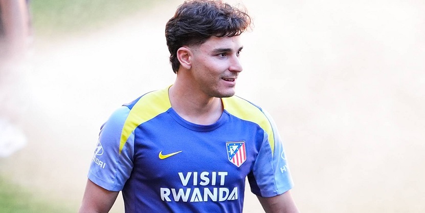 Julián Álvarez bleibt seinem Wechsel zum FC Barcelona gegenüber rational